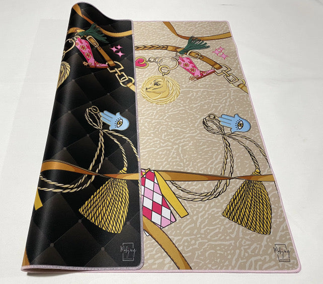 Year of the Horse Pleated mahjong mat partly flipped to show both sides